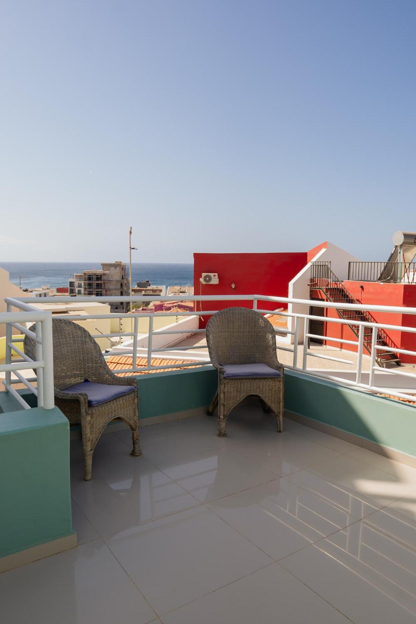 Praia Guest House Buitenkant foto