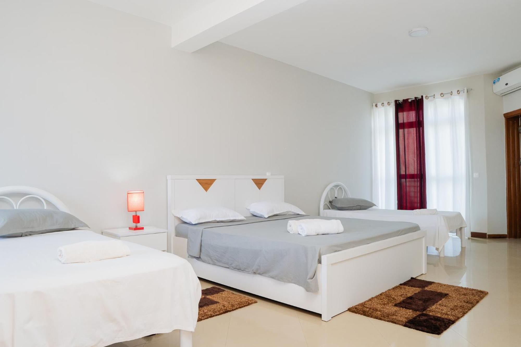 Praia Guest House Buitenkant foto