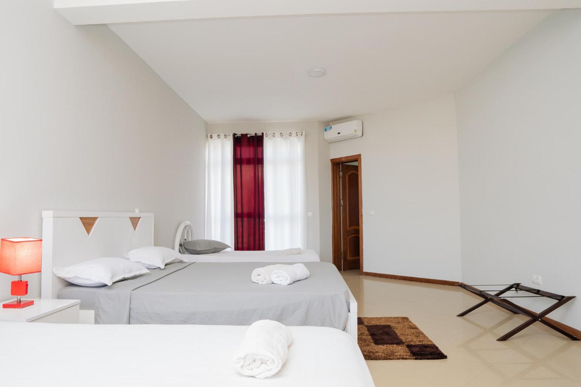 Praia Guest House Buitenkant foto